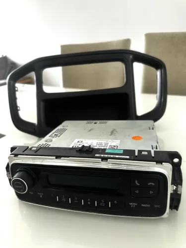 Rádio Som Original Fiat Argo / Cronos / Strada + Moldura Painel 1002636490