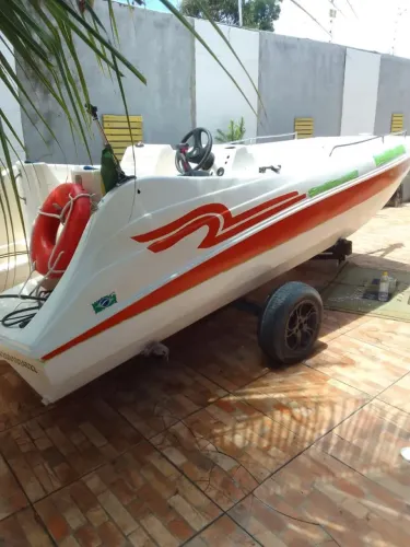 Lancha esporte fisch