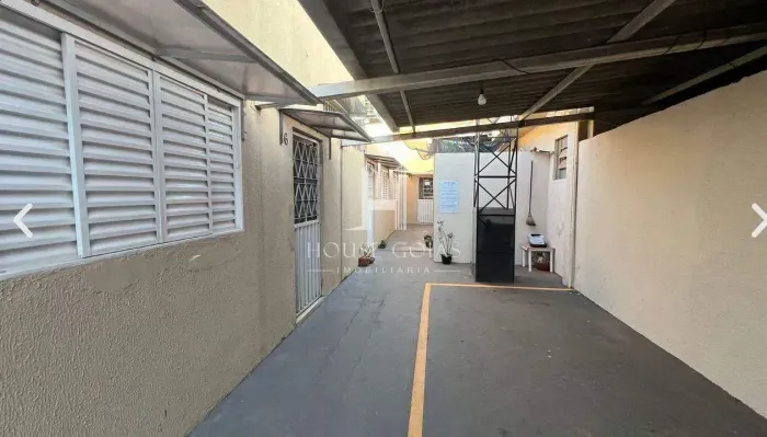 Casa à venda 1 casa com + 6 Kitnets  Renda Mensal Garantida, Setor Sudoeste, Goiânia, GO