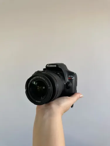 Canon T6 seminova