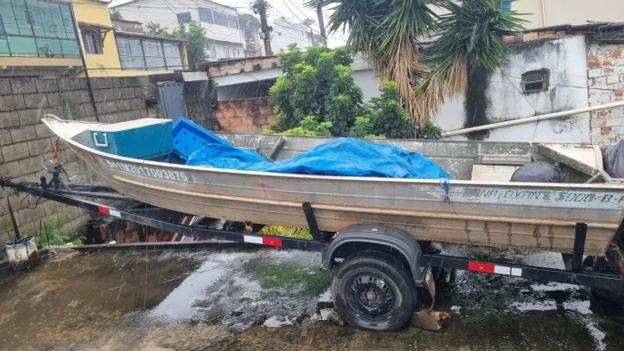 Barco de 5,20m com carretinha 