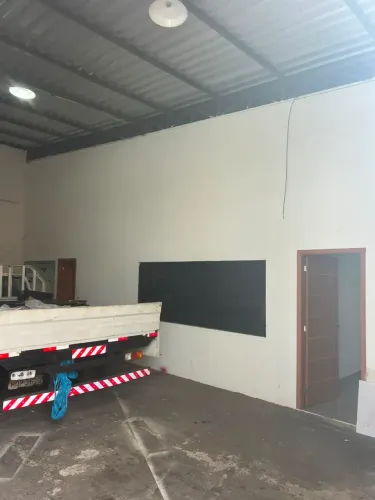 GALPÃO PARA LOCAÇÃO EM VÁRZEA GRANDE | 112 m² | IDEAL PARA DEPÓSITO, COMÉRCIO OU EMPRESA |