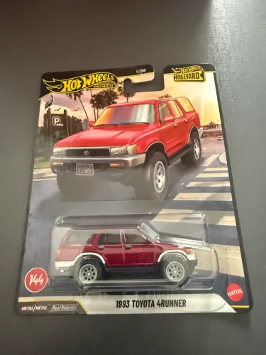 Hot Wheels 1993 Toyota 4Runner Boulevard Premium