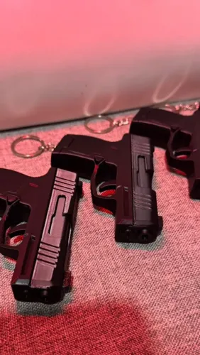 Chaveiro Formato Arma Pistola 3D Tático - Colecionador