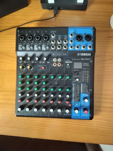 Mesa de som Yamaha MG10xu