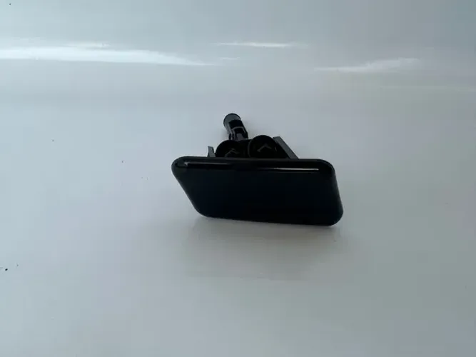 Tampa Esguicho Farol Direito Hyundai Azera 2010 2011