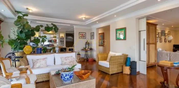 Condomínio Lazuli Apartamento à venda com 401m², 4 quartos e 5 vagas