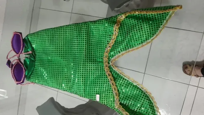 Fantasia de Sereia tamanho 10