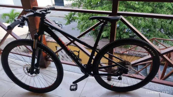 Caloi Black burn
