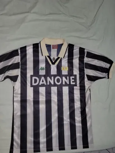 Rara Camisa juventus ano 95