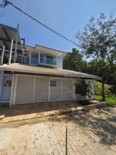 Casa condomínio Vivendas da Praça V. das Pedras