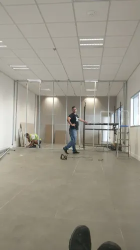 Divisórias de drywall e Eucatex !