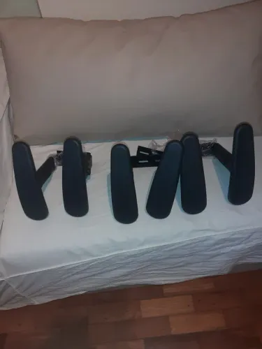 3 pares de braços reguláveis para cadeira,mais porca para fixação.
