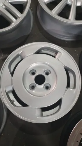 Roda aro 14 só tenho uma obirtal 