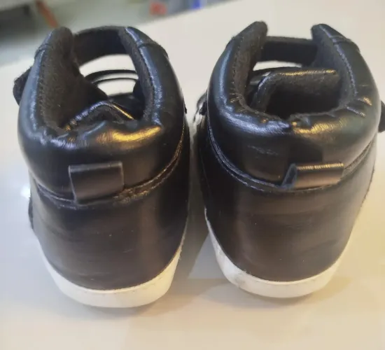 Tênis Infantil Preto - Conforto e Estilo!