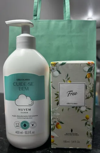 Perfume Boticário Free e hidratante nuvem