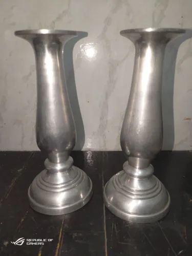Dois castiçal belas peças para uso ou mesmo item de decoração