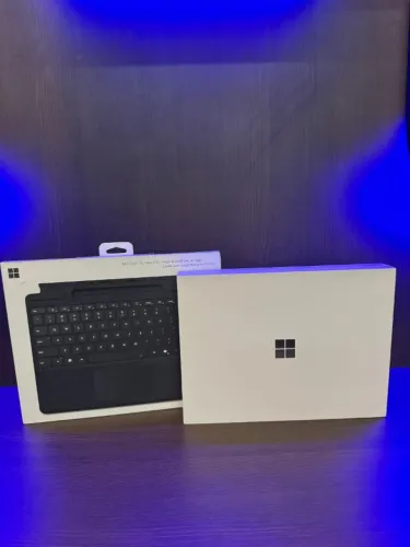 MICROSOFT SURFACE PRO 11 16GB RAM 512GB SSD SPAPDRAGON X PLUS ( COPILOT ) COM TECLADO