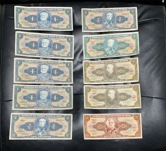 Lote com cédulas de 1 2 5 e 20 Cruzeiros República dos Estados Unidos do Brasil