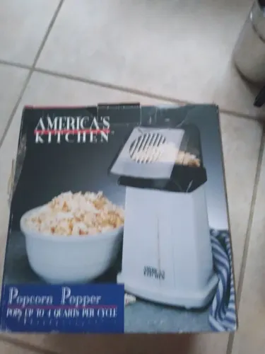 Pipoqueira Elétrica America's Kitchen - 4 Quartos por Ciclo!