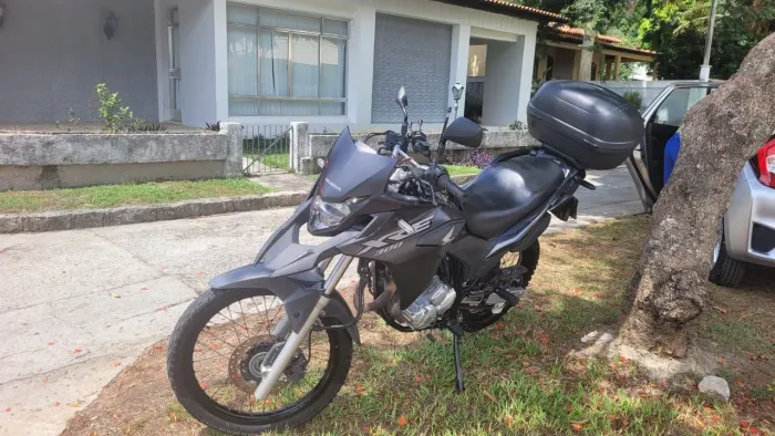Esse preço  só essa semana Xre 300 ano 2021 único dono 18 mil km
