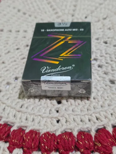 Caixa de palheta Vandoren ZZ 3.5 sax alto