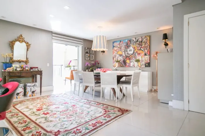 Apartamento tipo para locação em Santa Cecília com 4 quartos, sendo 4 suítes, 240m²