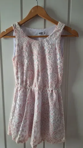Vestido infantil rendado