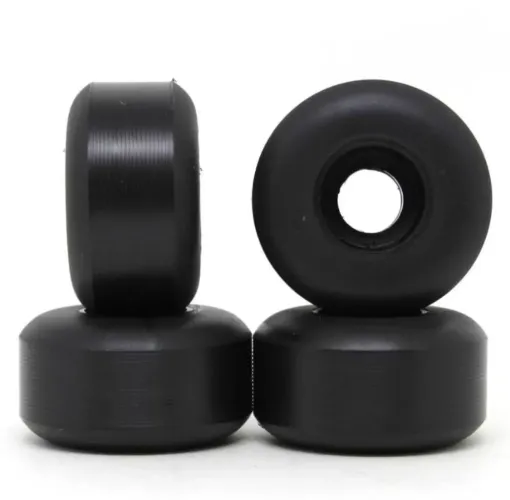 04 Rodas de Skate Semiprofissional Tradicional 51mm 95A Preta