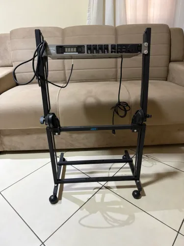 Mesa Processador de efeitos Phonic dfx2000