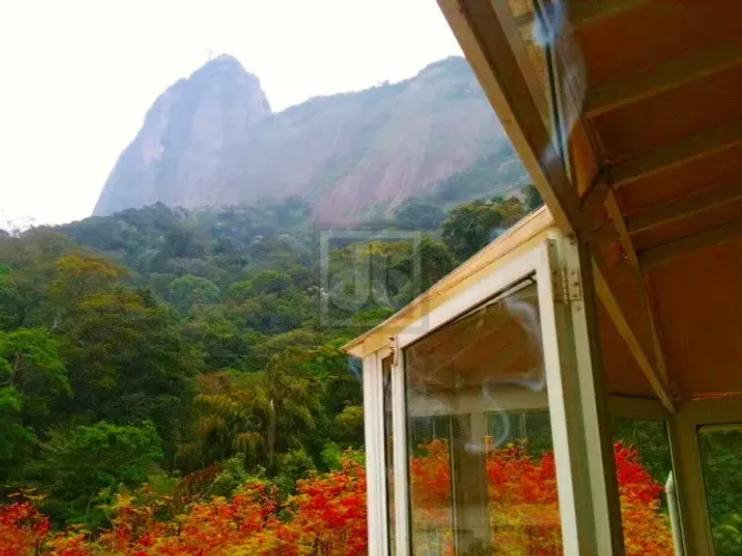 Humaitá - Cobertura linear 03 quartos sendo 1 suíte - 2 Vagas - JBJB51875