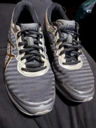 Tênis Asics