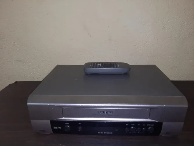 VÍDEO K-SETE PHILIPS VR 607  NA CAIXA 