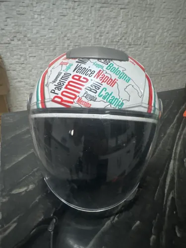 Capacete MT