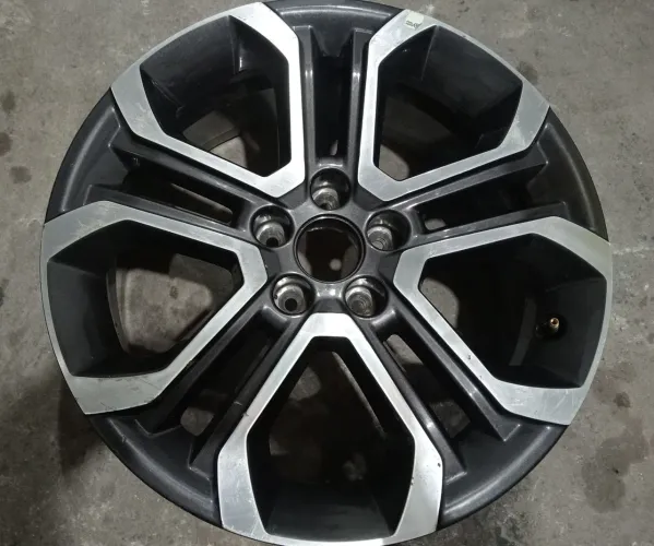 RODA AVULSA JEEP COMMANDER LIMITED ARO 18 
