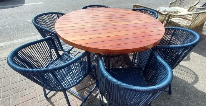 Mesa em corda naval 
