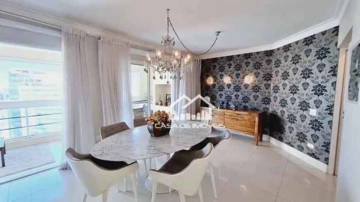 Vende ou aluga apartamento com 112m², 2 dormitórios, sendo 1 suíte, 2 vagas, varanda com c