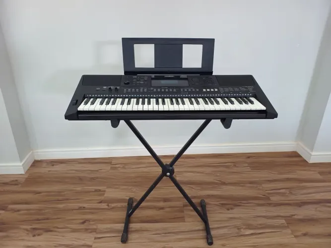 Teclado Yamaha PSR-E463