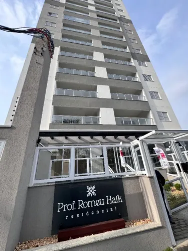 Apartamento à venda no Residencial Romeu Haik em Taubaté