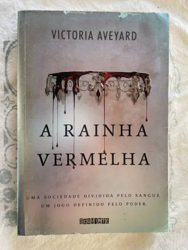 Vendo livro a Rainha vermelha (leia a descrição)