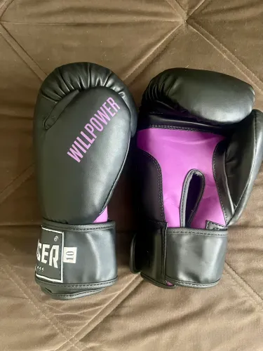 Luvas PULSER novíssimas + brinde ataduras