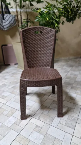 Cadeira de Plástico