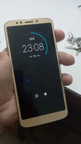 Motorola moto e5 plus