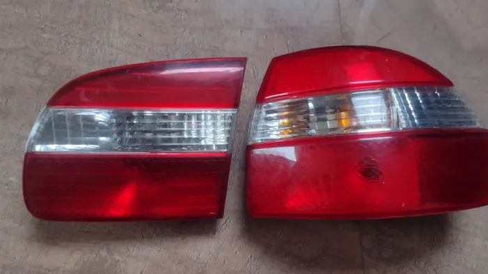 Lanterna Corolla 99/02 LD original 