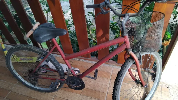 Vendo bicicleta bem conservada