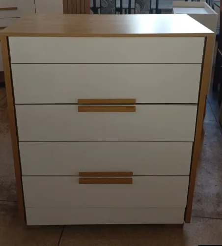 Cômoda 4 Gavetas Branco com Detalhes em Madeira - NOVA 