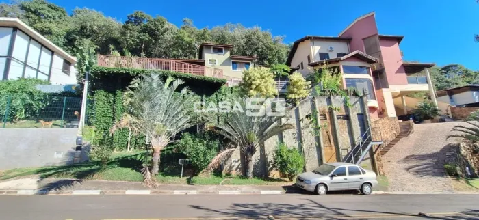 Casa à venda no Condomínio Colinas do Ermitage em Sousas, Campinas/SP.