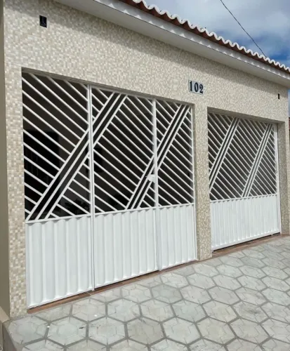 CASA NA CIDADE OLÍMPICA