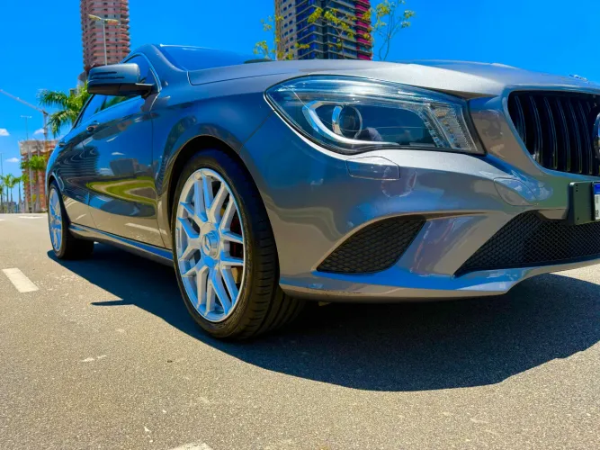 Mercedes-Benz CLA-200 First Edition 1.6 TB 16V Aut. 2015