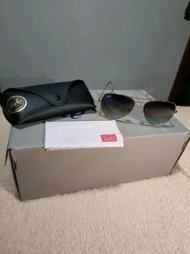 óculos de sol rayban aviator dourado
